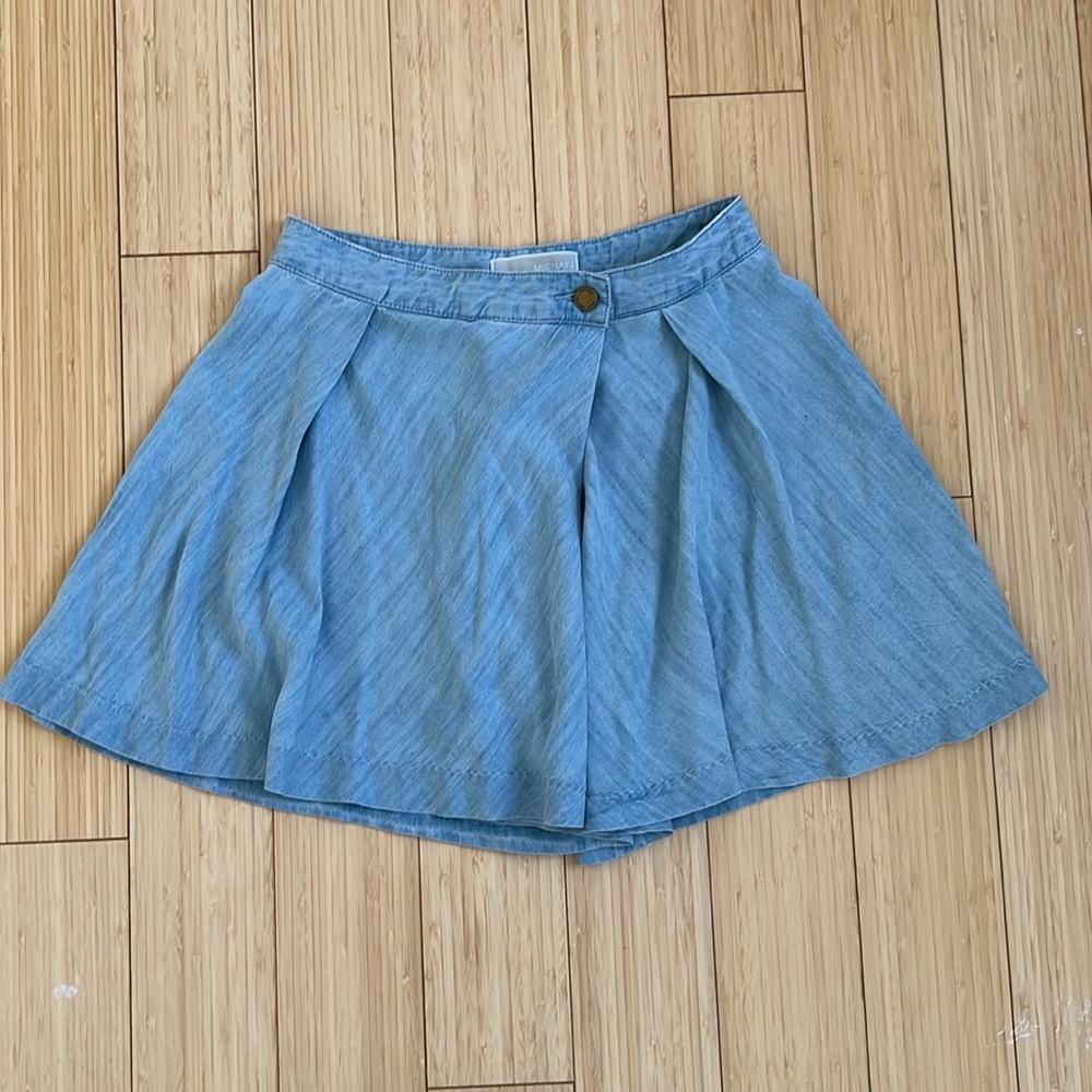 Michael by Michael Kors blue chambray skort, size 2